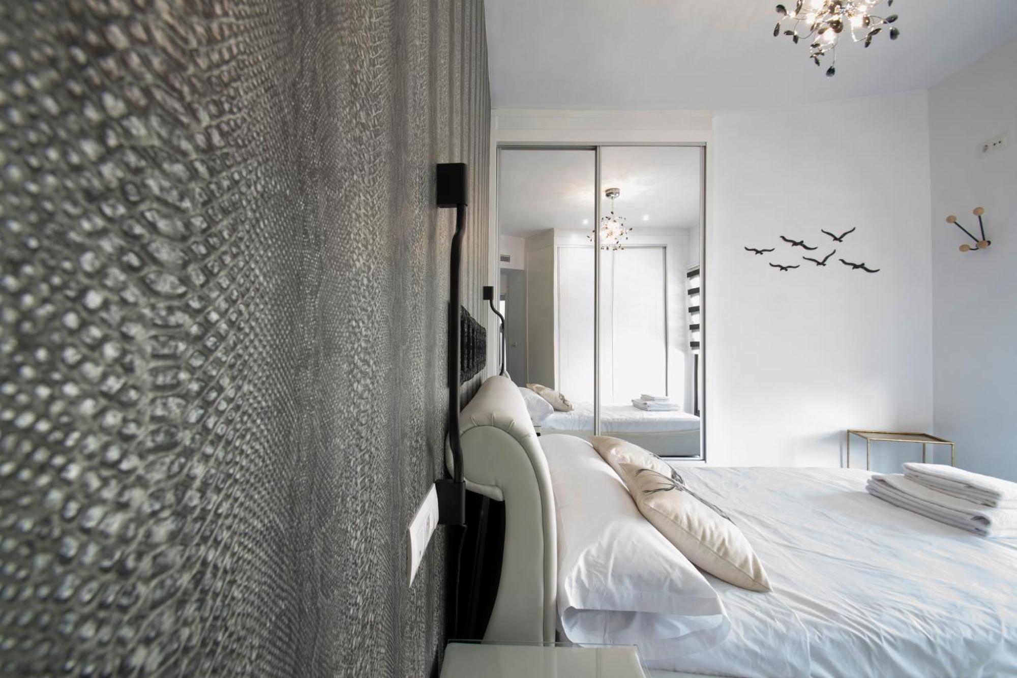 Apartamento Atico Real Suites Granada Exteriör bild